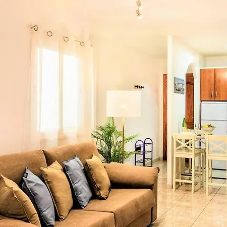 Center Of Lovely Puerto Santiago, 1 Bed * Puerto de Santiago (Tenerife)